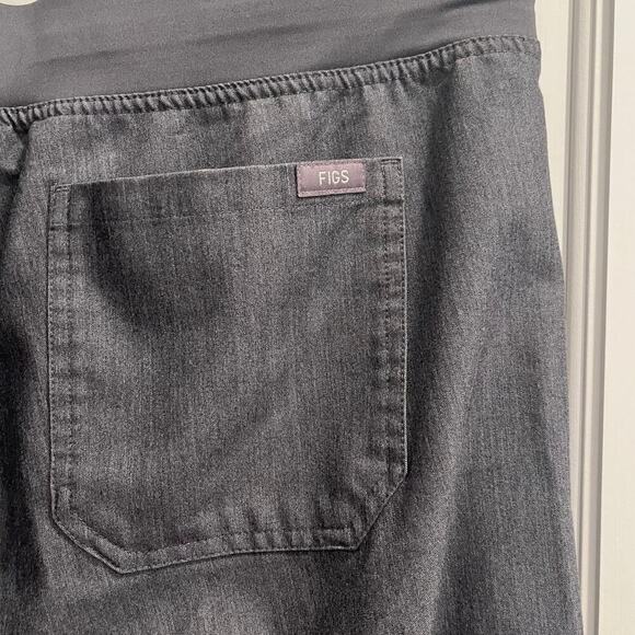 FIGS Size Large Technical Collection Gray Pull On Pant Scrubs TINY FLAW - Picture 8 of 8